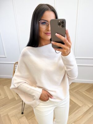 WISKOZOWY SWETER NIETOPERZ ŚMIETANKA