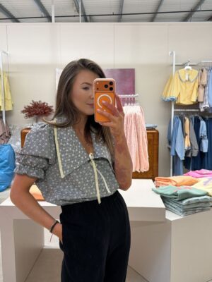 BLUZKA JANINA AŻUROWA SZARA