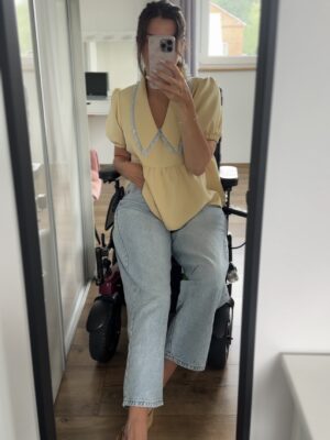 ELEGANCKA BLUZKA NA KRÓTKI RĘKAW BUTTER YELLOW